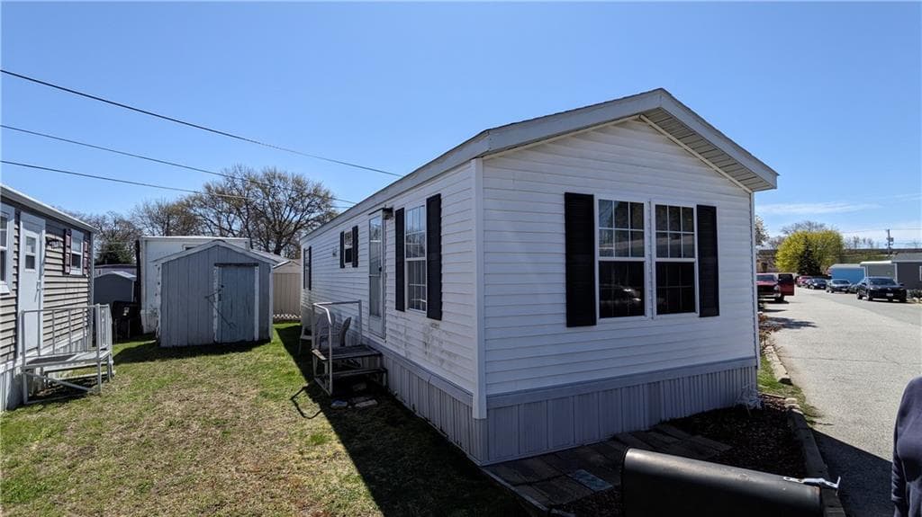 242 Manton photo 2