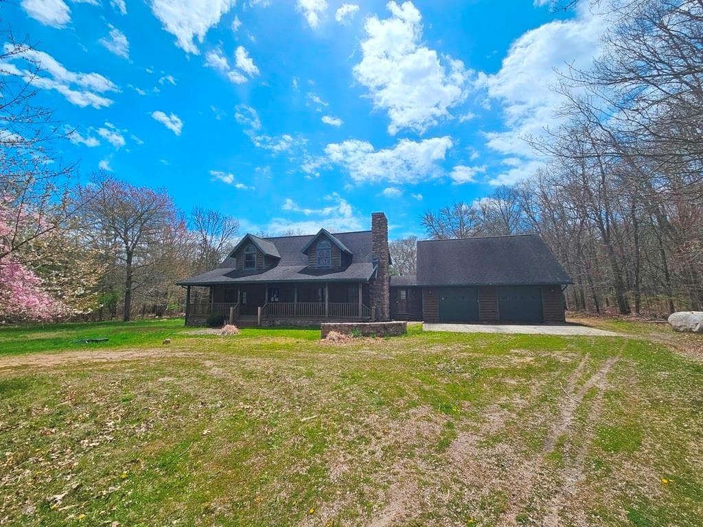 98 Woody Hill