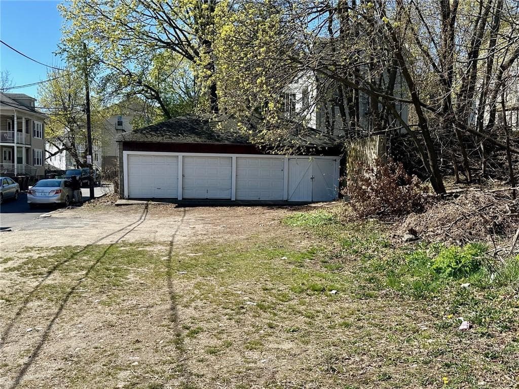 455 Carrington photo 5