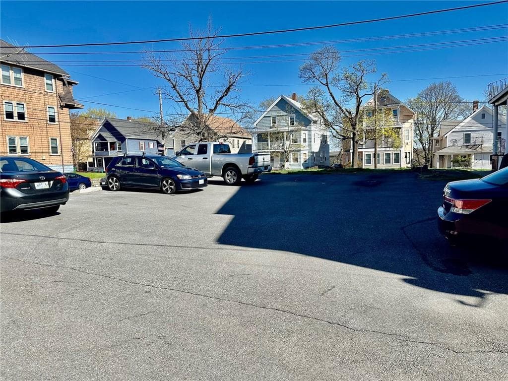 455 Carrington photo 4