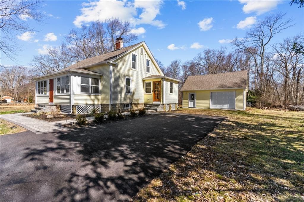 1304 Chopmist Hill