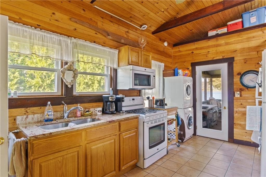 45 Narragansett photo 4