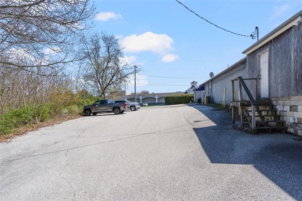 6770 Post Road photo 3