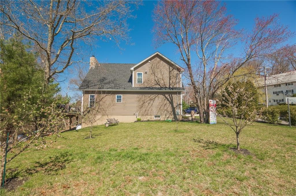 810 Douglas photo 3