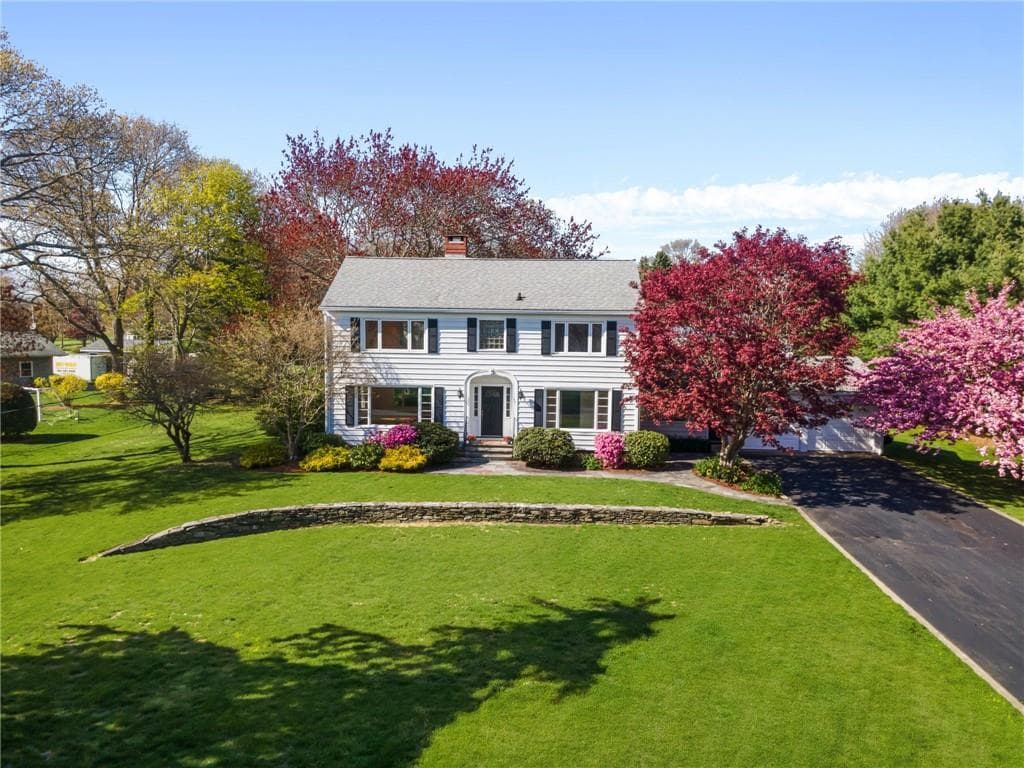 63 Briarcliff photo 2