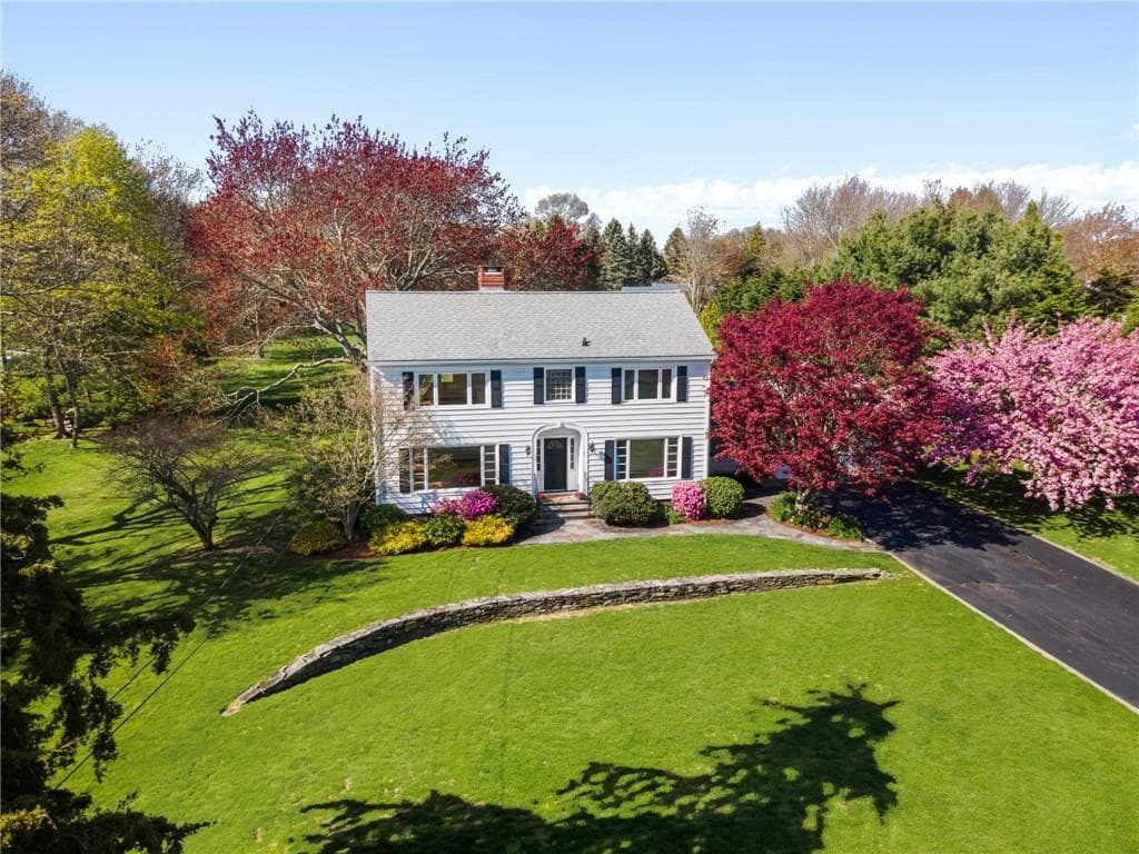 63 Briarcliff photo 3