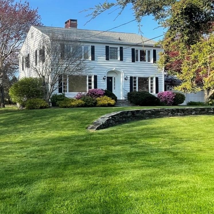 63 Briarcliff