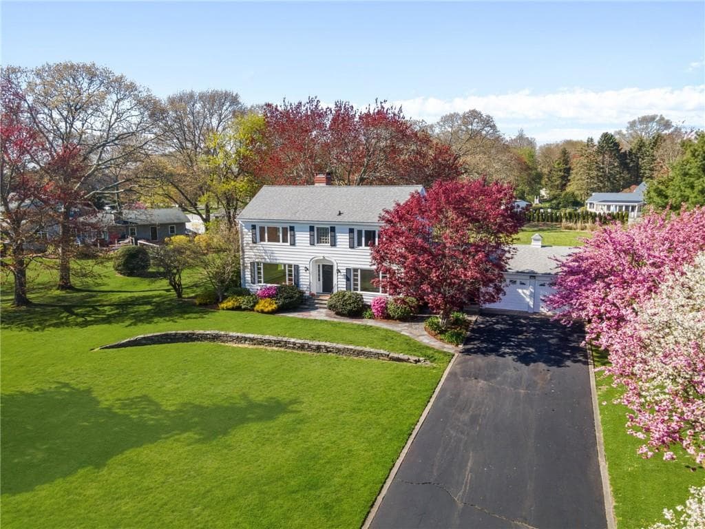 63 Briarcliff photo 4