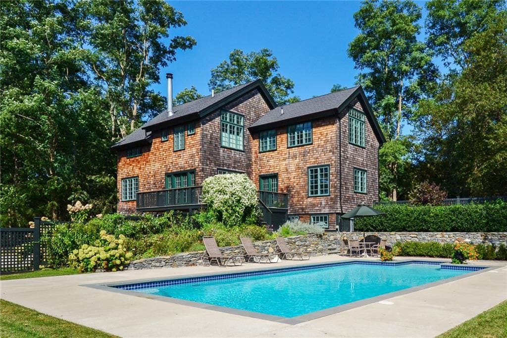 72 Summerfield