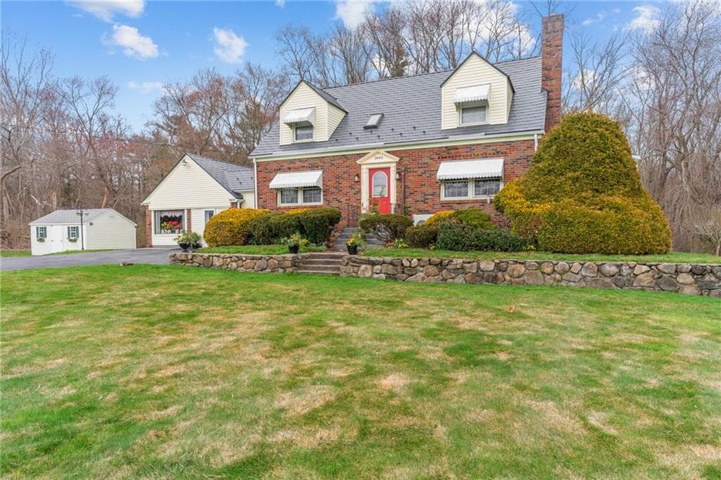 2405 Mendon photo 2