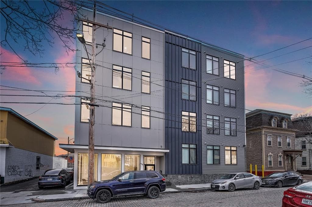 468 West Fountain #308