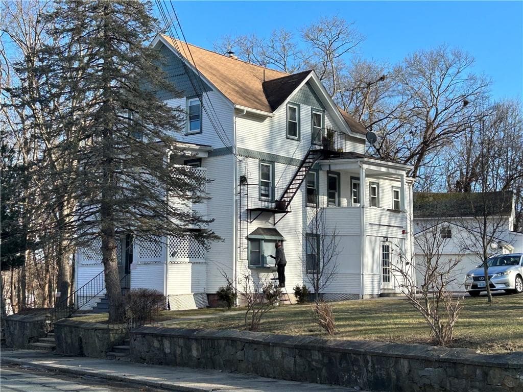 907 Bernon #2F photo 2