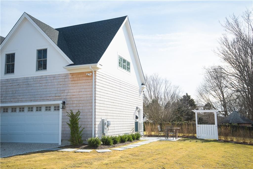161 Briarwood photo 3