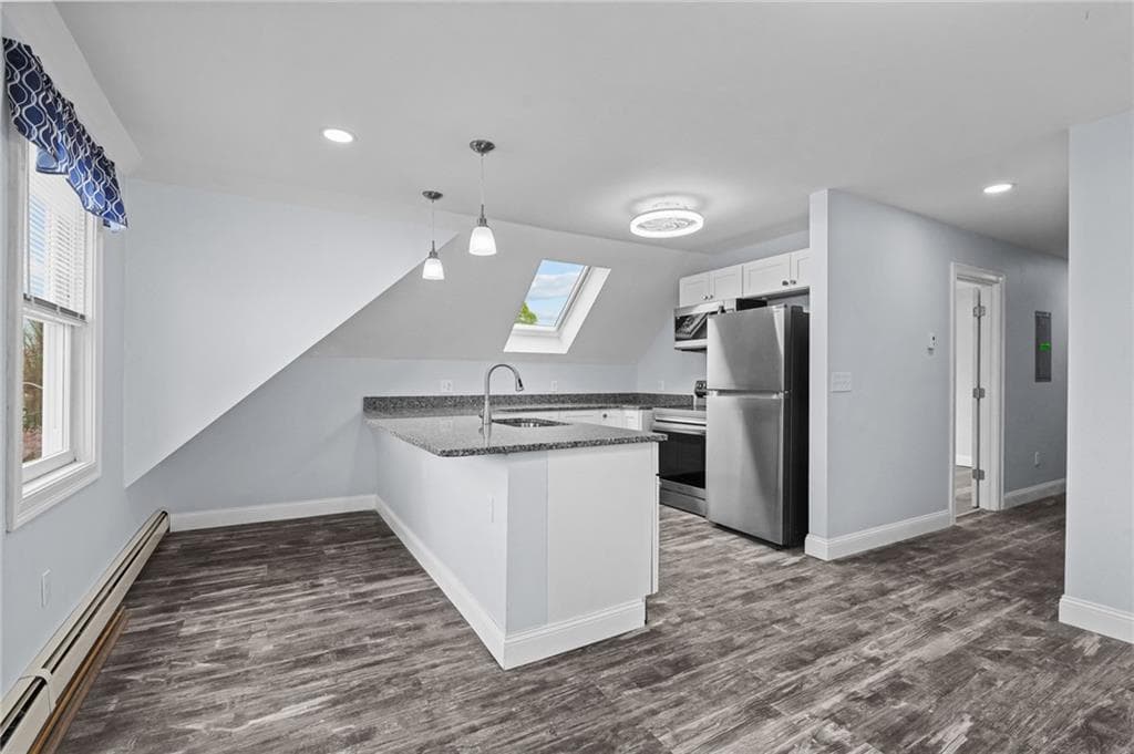 17 Selkirk Rd #3 photo 2