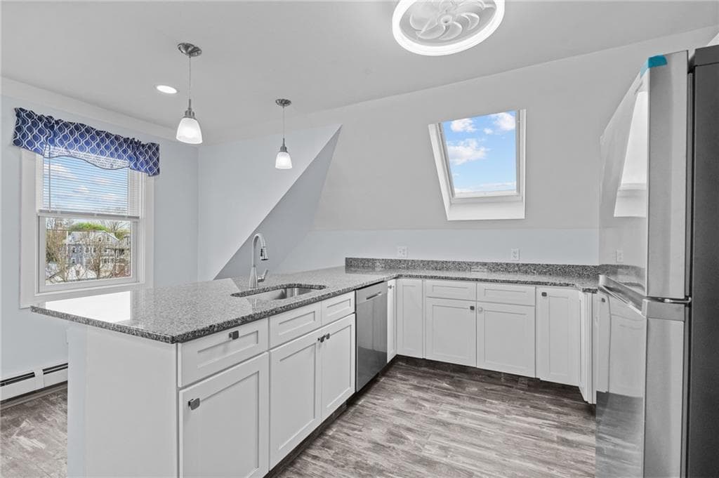 17 Selkirk Rd #3 photo 5