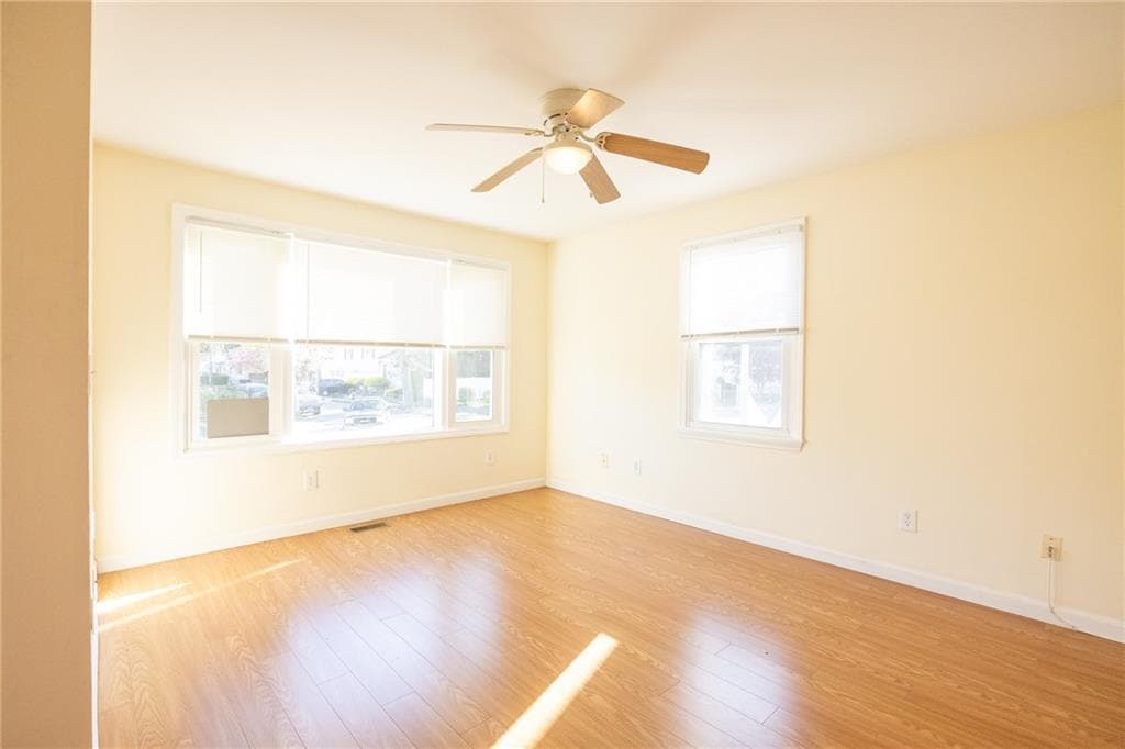 539 Admiral photo 2