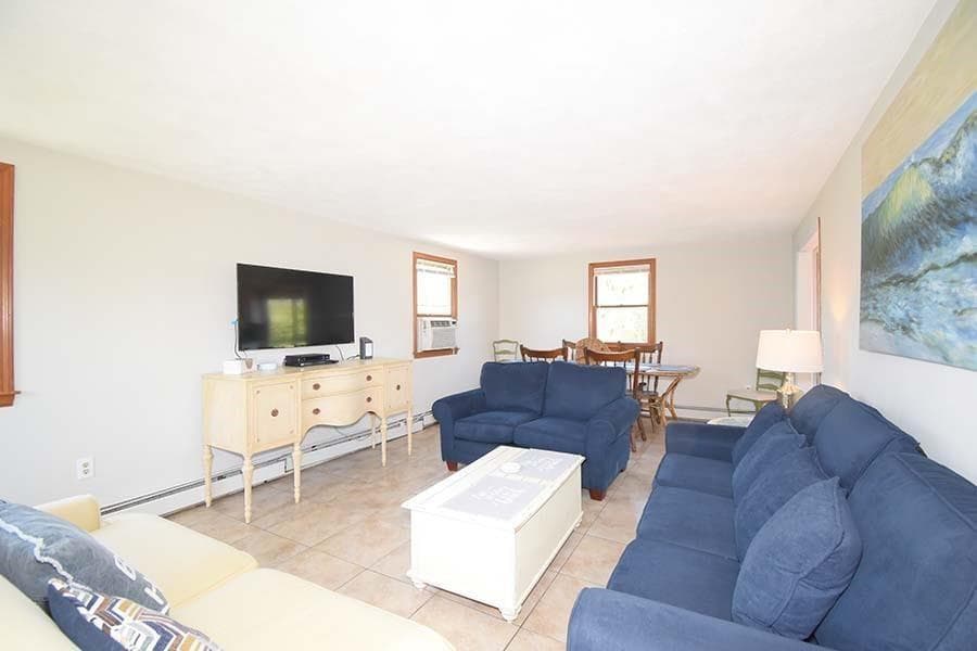 39 Melville Lane photo 5