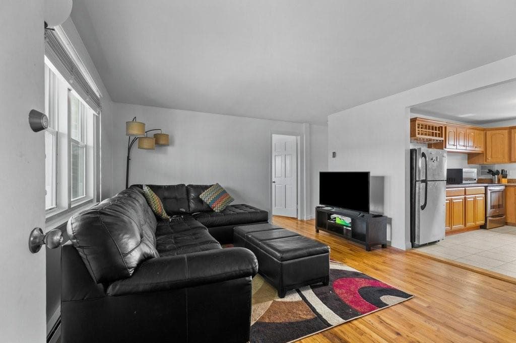 70 Carroll #604 photo 3