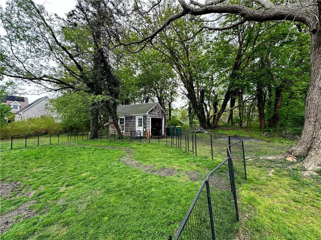 167 Bayview photo 5