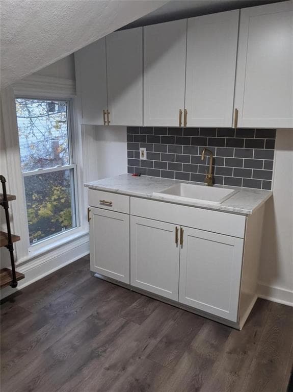 27 Montcalm photo 5