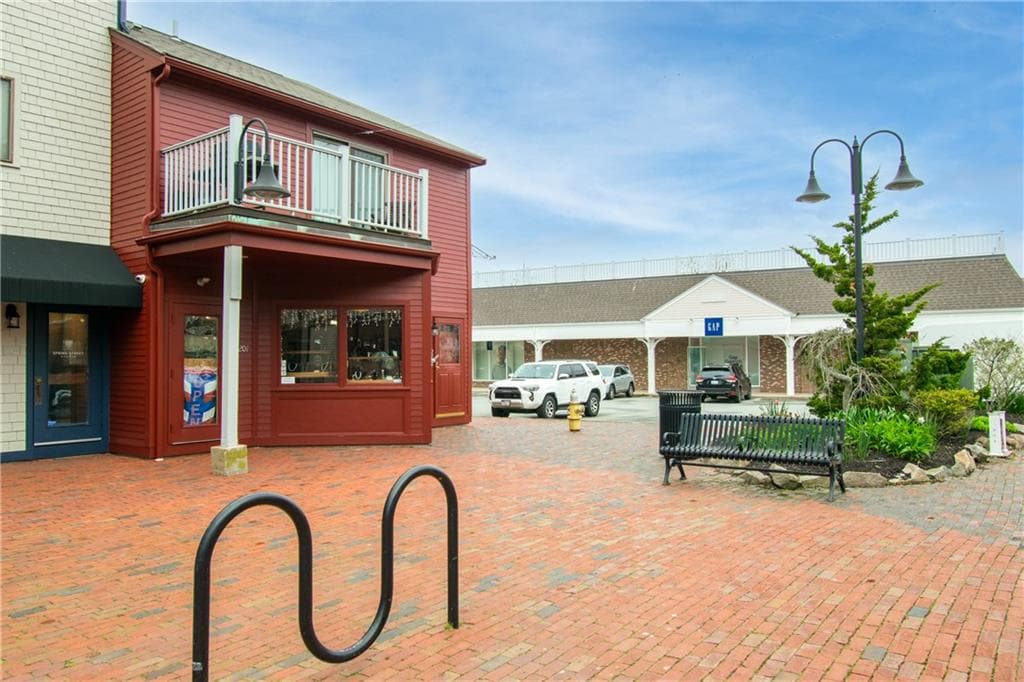 201 Goddard Row #201 photo 2