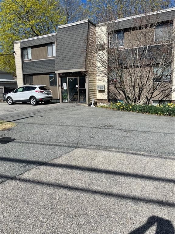 840 SMITHFIELD