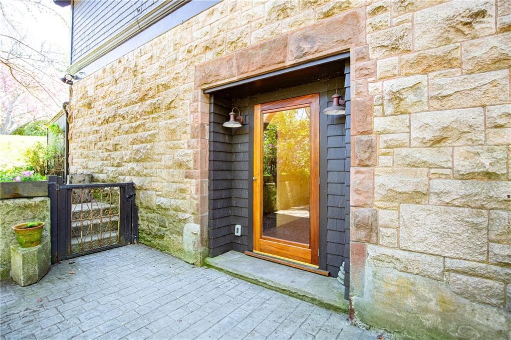 78 Coggeshall #3 photo 4