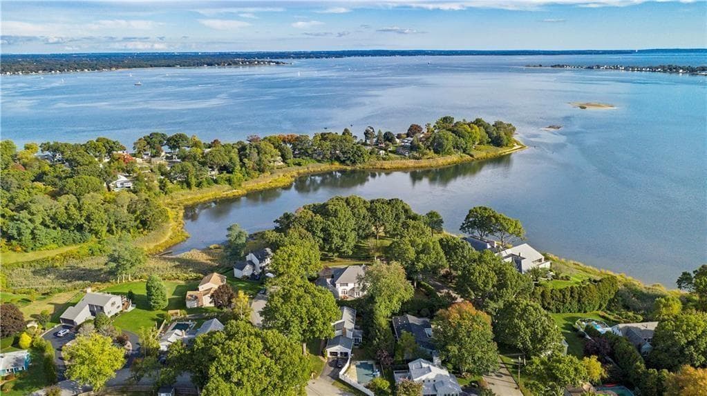 70 Cedar Bay photo 2
