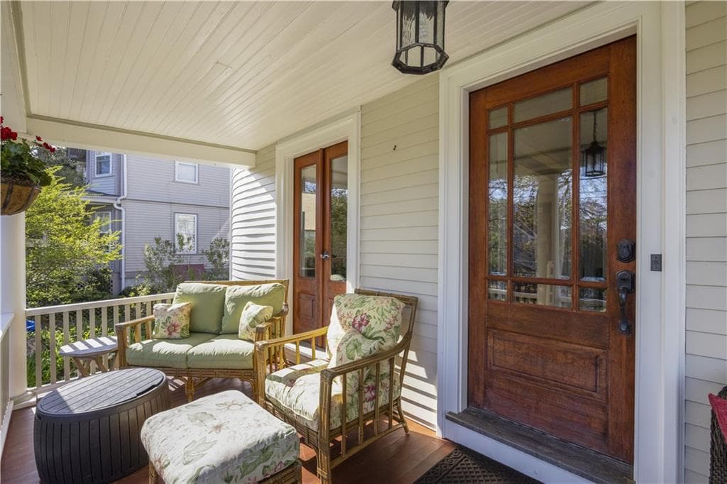 64 Bateman photo 3