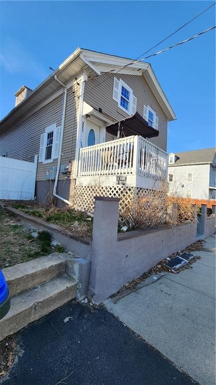 221 Pavilion AVE photo 3