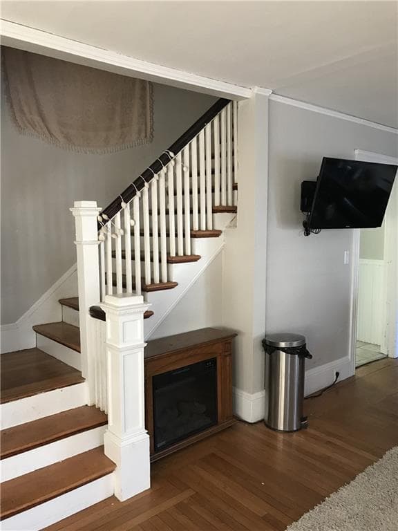711 Smith photo 2