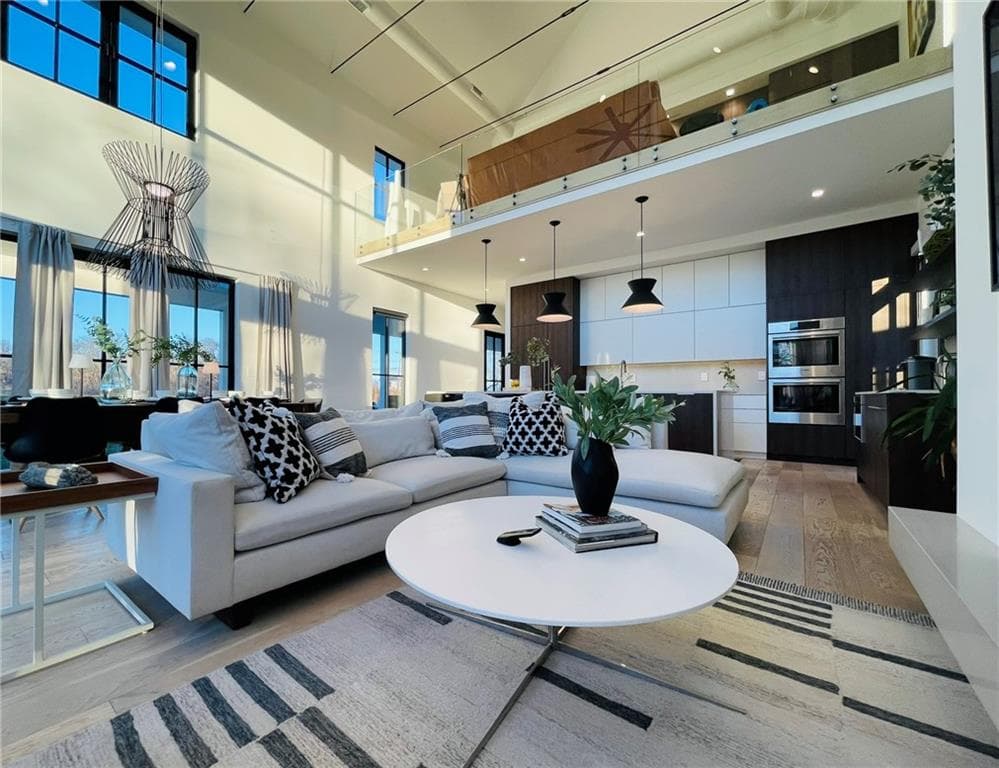 837 Wapping photo 2