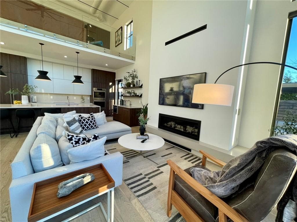 837 Wapping photo 5