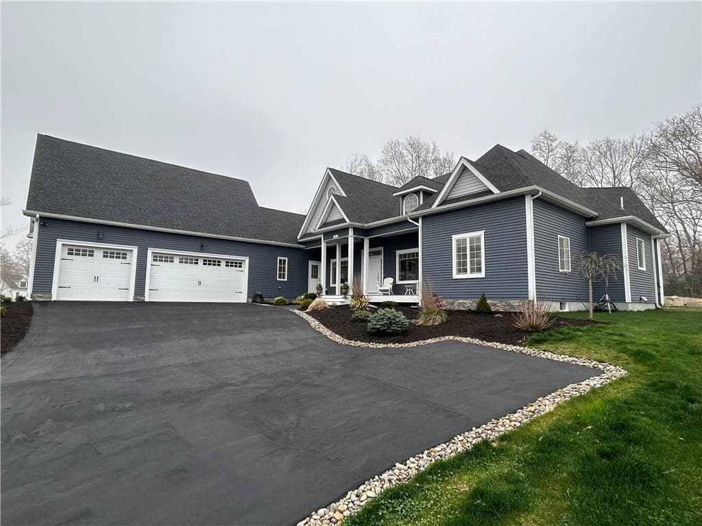 402 Sylvan photo 4
