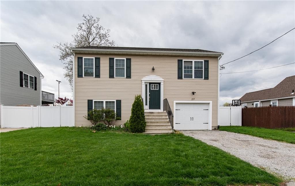 217 Crescent