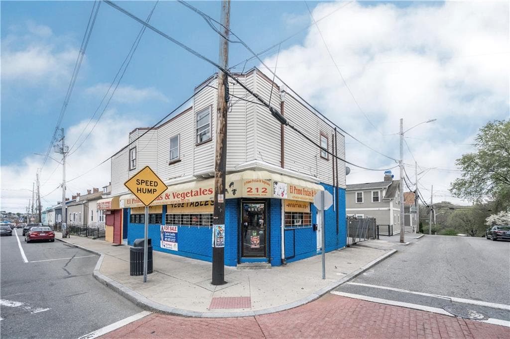 212 Manton photo 2