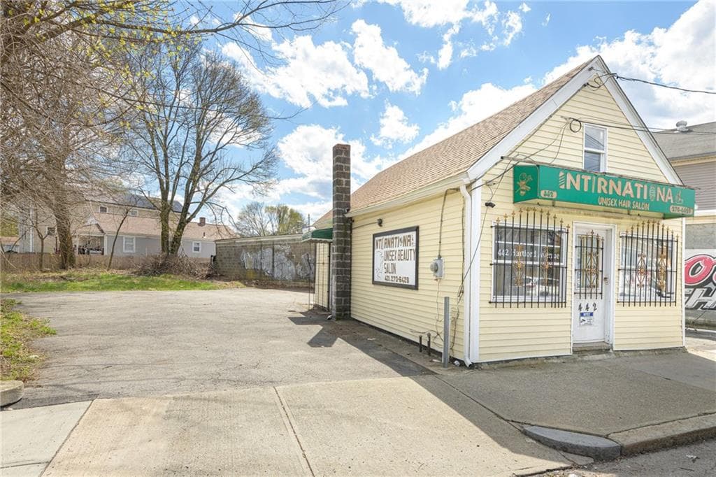 442 Hartford photo 3