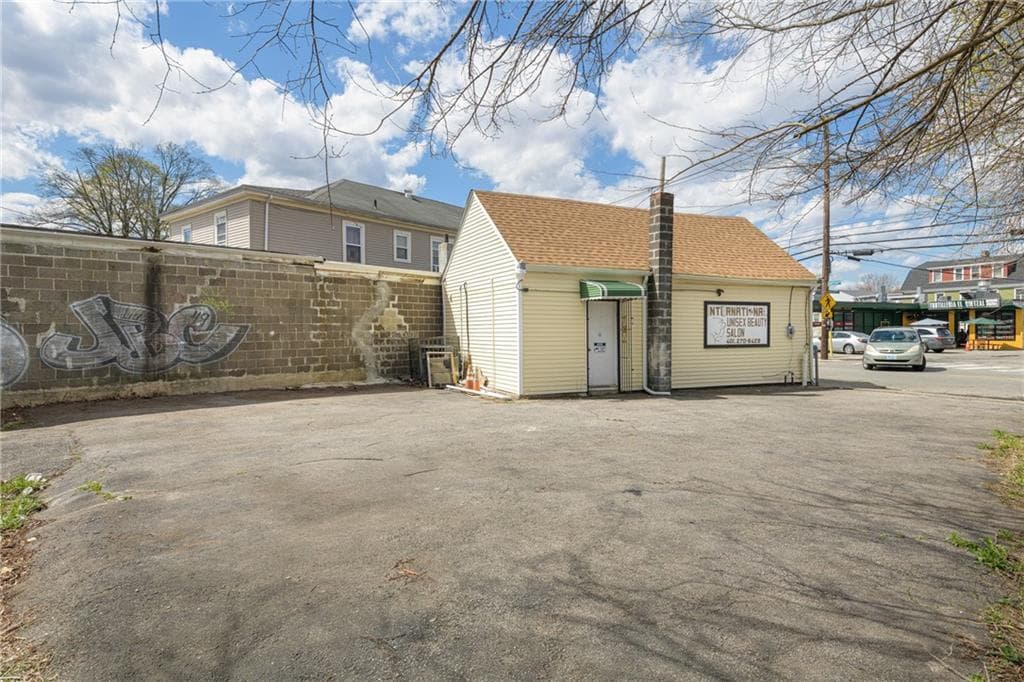 442 Hartford photo 4