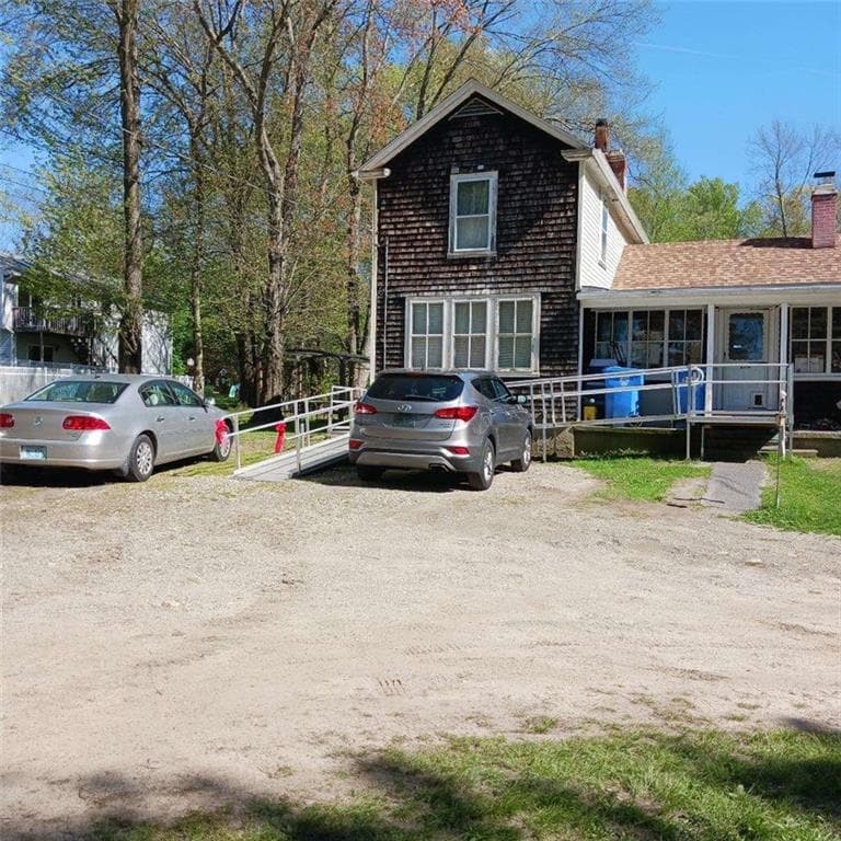 274 Albion photo 2