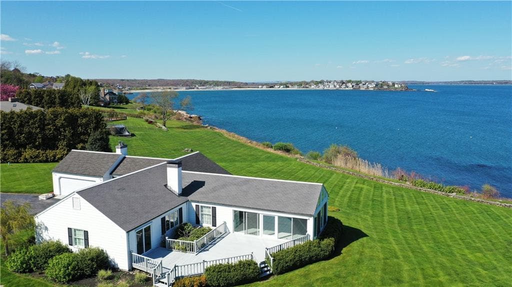 90 North Cliff photo 3