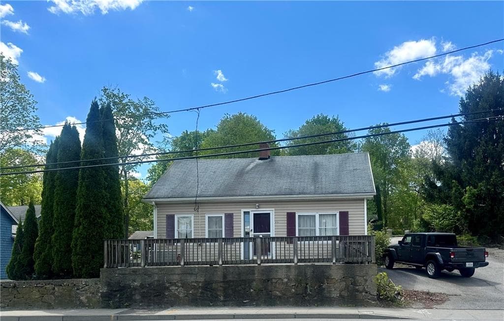 670 Putnam