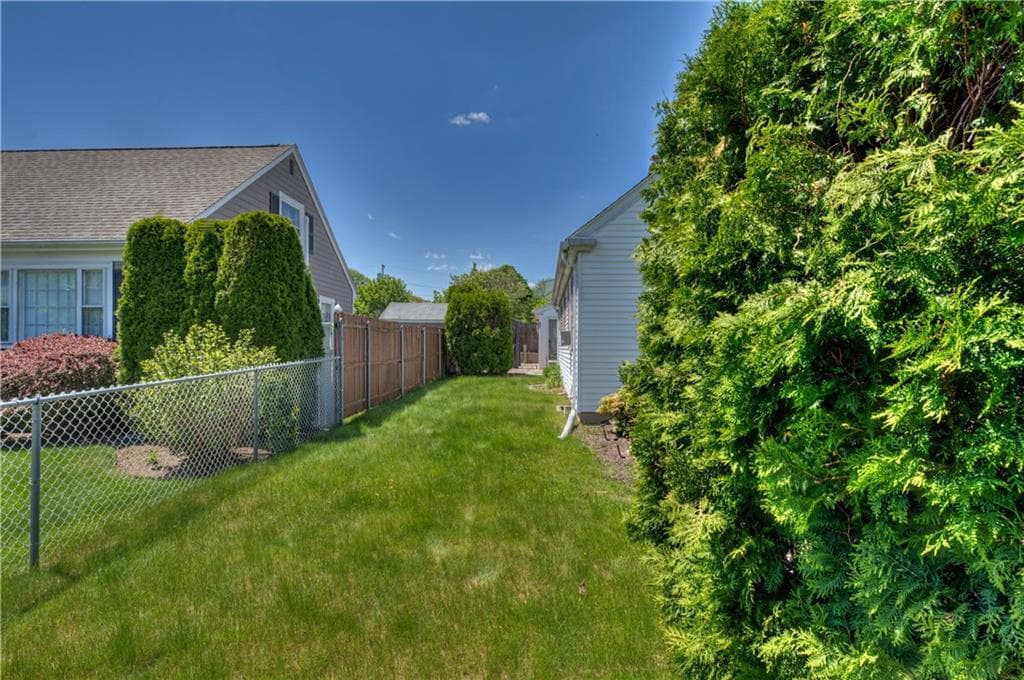 143 Holland photo 4