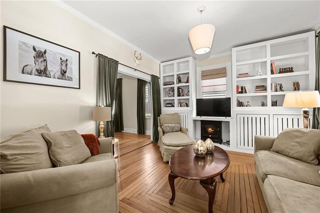 461 Spring photo 5