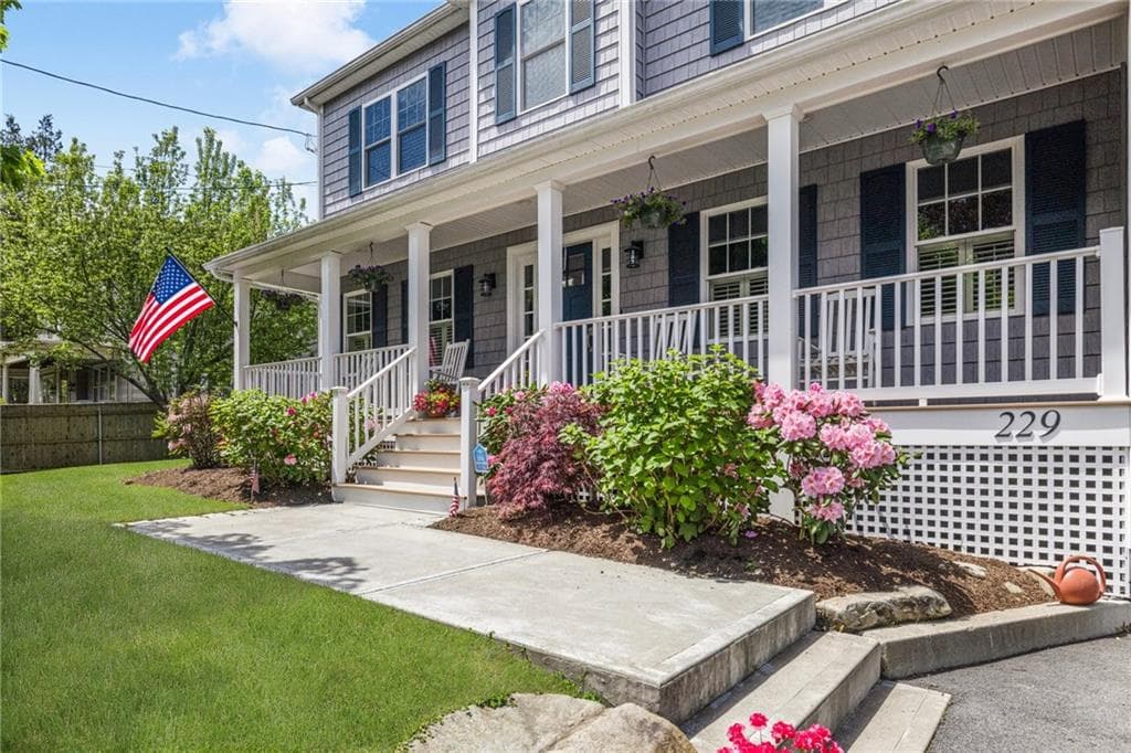 229 Narragansett photo 4