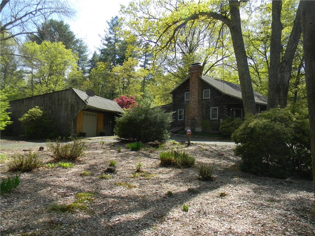 202 Moulton