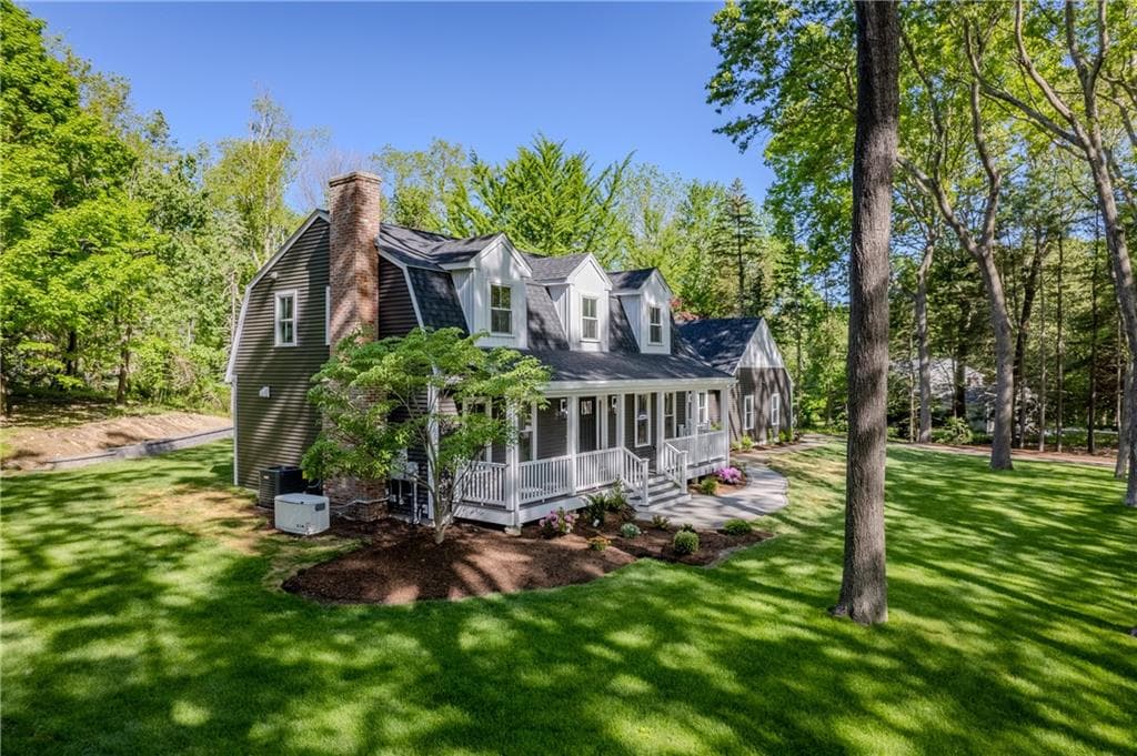 1515 High Hawk photo 2