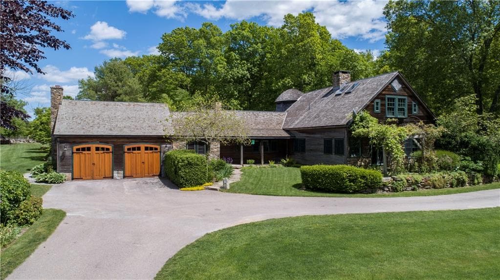 79 Pine Woods