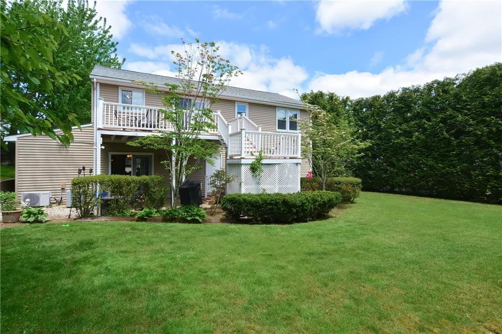 1470 Cranston photo 4