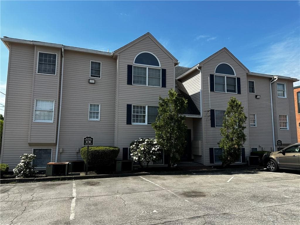 95 Park Place #202