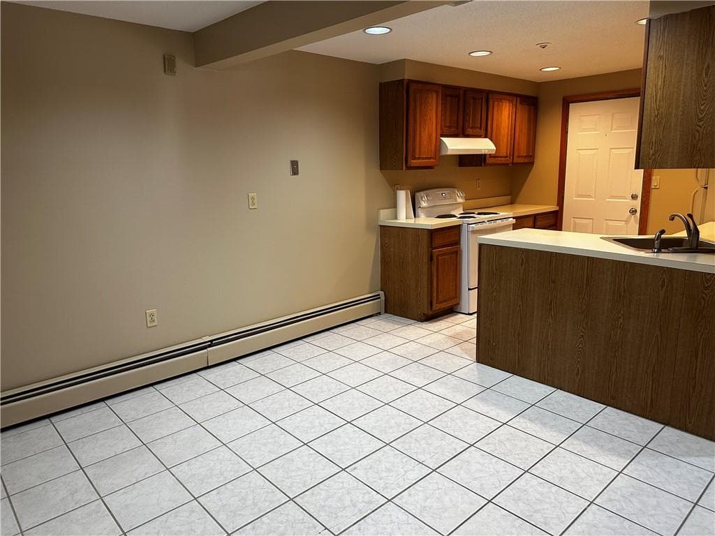 95 Park Place #202 photo 4